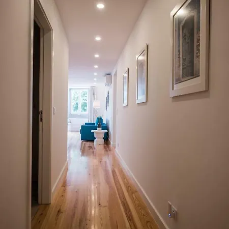 Sunshine House - Exclusive - By The Castle